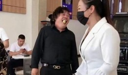 女网红爆料爸爸视频播放,真相背后引人深思