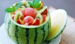 吃瓜微信免费吃瓜最新,免费吃瓜背后的秘密，吃瓜群众必看！